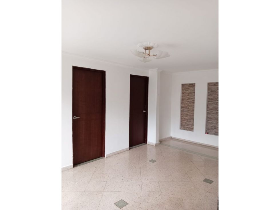 Apartamento en arriendo Antioquia Medellín Cristo Rey 80 m2 Habitaciones 3 Baños 2 Garajes 0 Precio $2800000