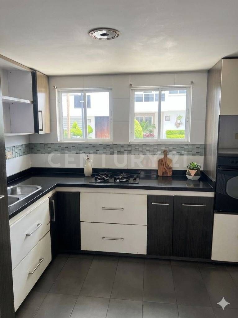 Casa en venta Valle Del Cauca Cali Urbanización La Flora 82 m2 Habitaciones 3 Baños 3 Garajes 1 Precio $620000000