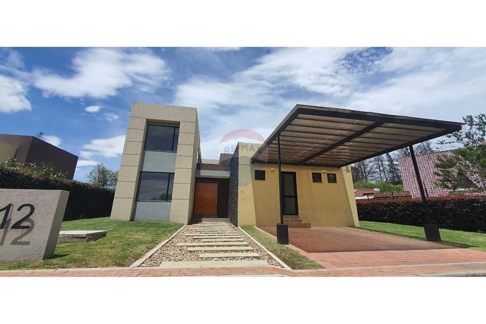 Casa en venta Cundinamarca Cota Cota 221 m2 Habitaciones 4 Baños 4 Garajes 2 Precio $1460000000
