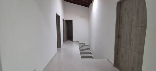 Casa en arriendo Antioquia Medellín La Palma 300 m2 Habitaciones 4 Baños 3 Garajes 2 Precio $7000000