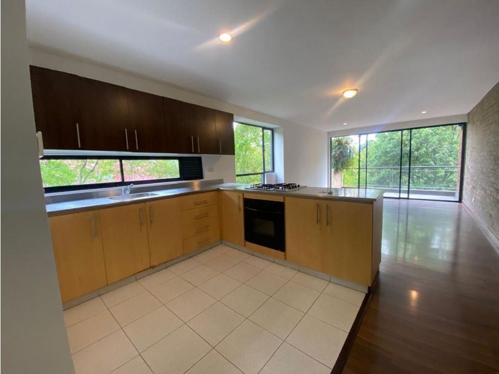 Apartamento en arriendo Antioquia Envigado Bosques De Zúñiga 107 m2 Habitaciones 2 Baños 4 Garajes 1 Precio $5000000