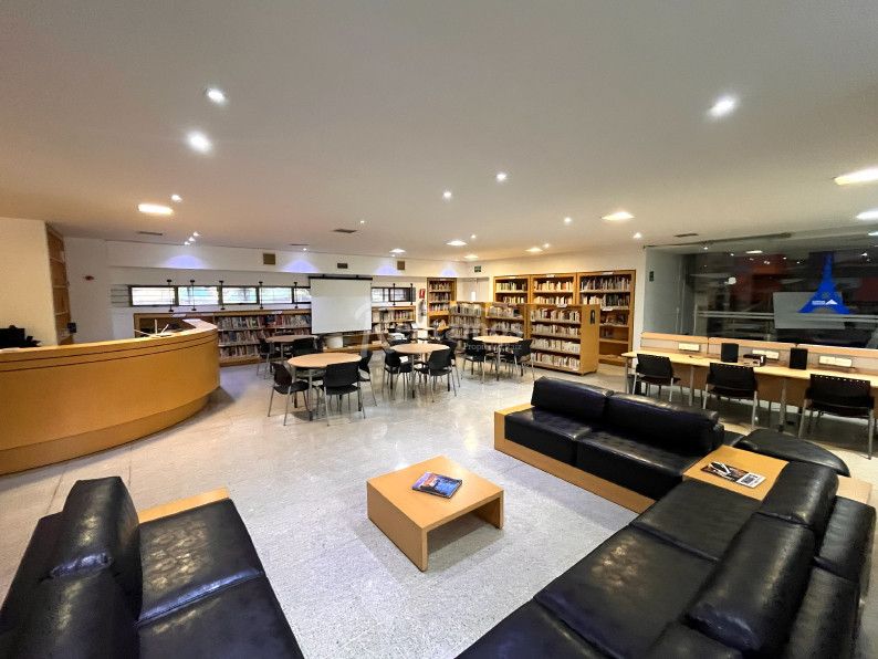 Edificio en arriendo Antioquia Medellín Colon 1650 m2 Habitaciones 0 Baños 8 Garajes 0 Precio $49500000