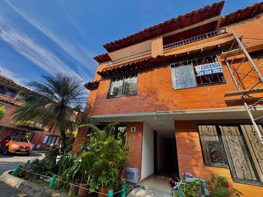 Casa en arriendo Valle Del Cauca Cali Lili 90 m2 Habitaciones 3 Baños 2 Garajes 1 Precio $1550000