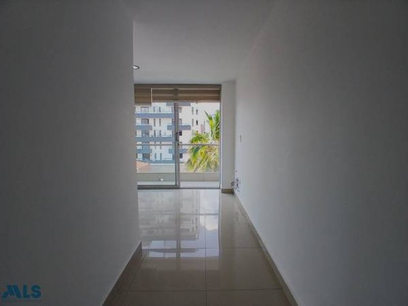 Inmuebles en Remate Apartamento en venta Antioquia Medellín Lorena 133 m2 Habitaciones 4 Baños 4 Garajes 1 Precio $910000000