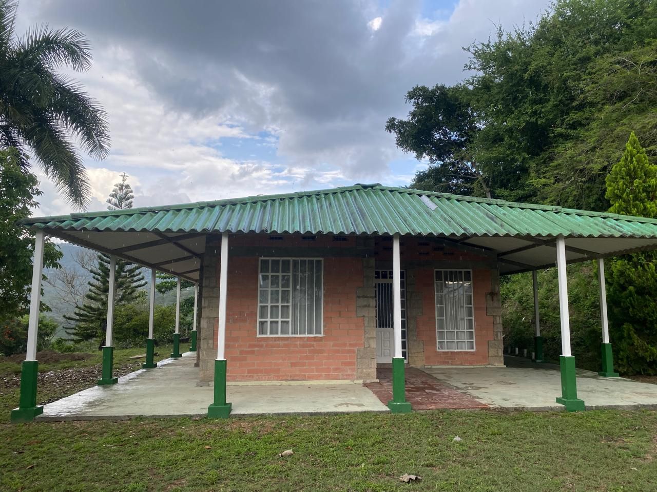 Casa Campestre en venta Cundinamarca Anapoima Cn La Colina 320 m2 Habitaciones 2 Baños 3 Garajes 5 Precio $470000000