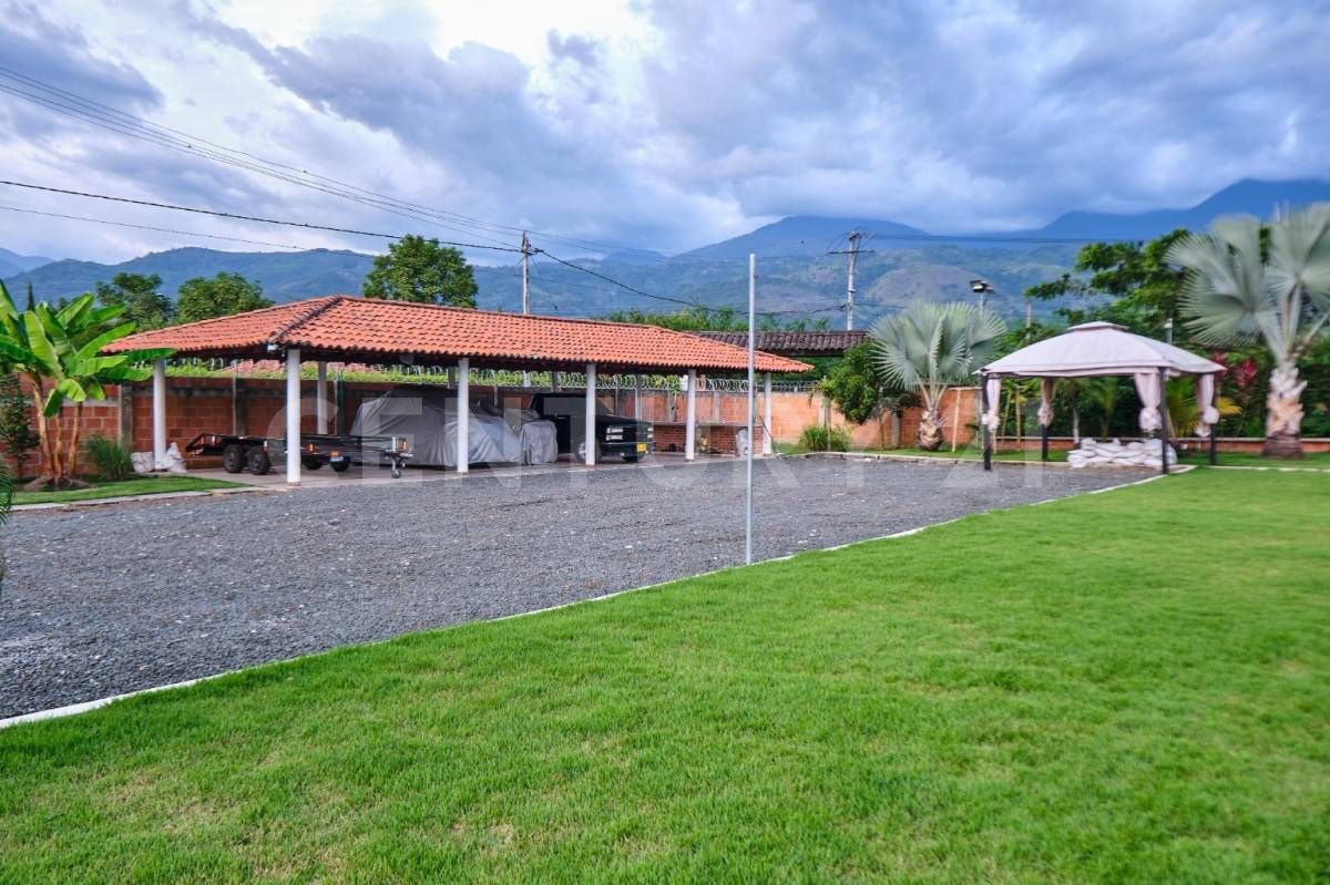 Finca en venta Valle Del Cauca Palmira Palmira 0 m2 Habitaciones 7 Baños 9 Garajes 10 Precio $1600000000