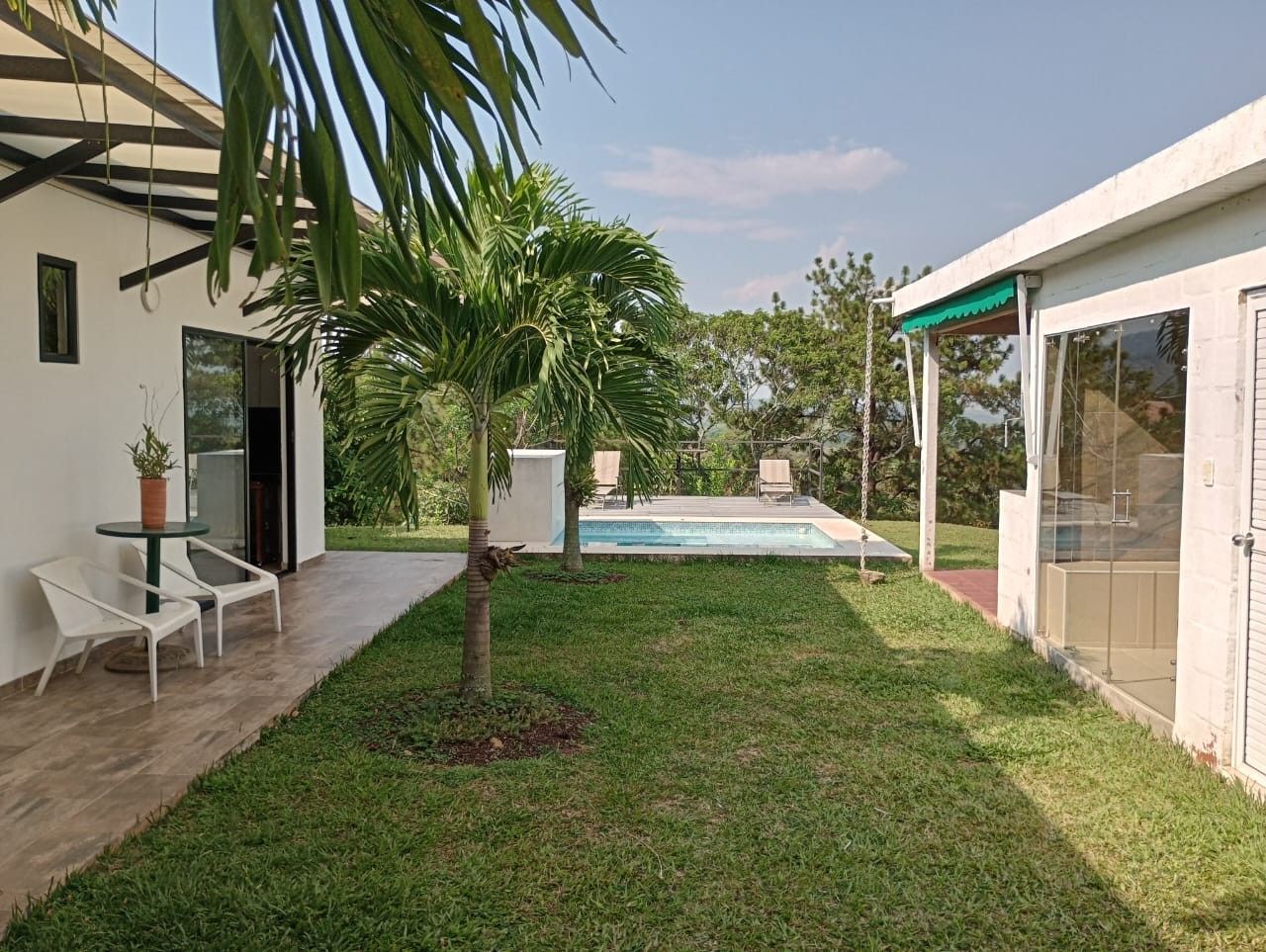 Casa en venta Valle Del Cauca Jamundí Juan De Ampudia 240 m2 Habitaciones 4 Baños 6 Garajes 4 Precio $1050000000