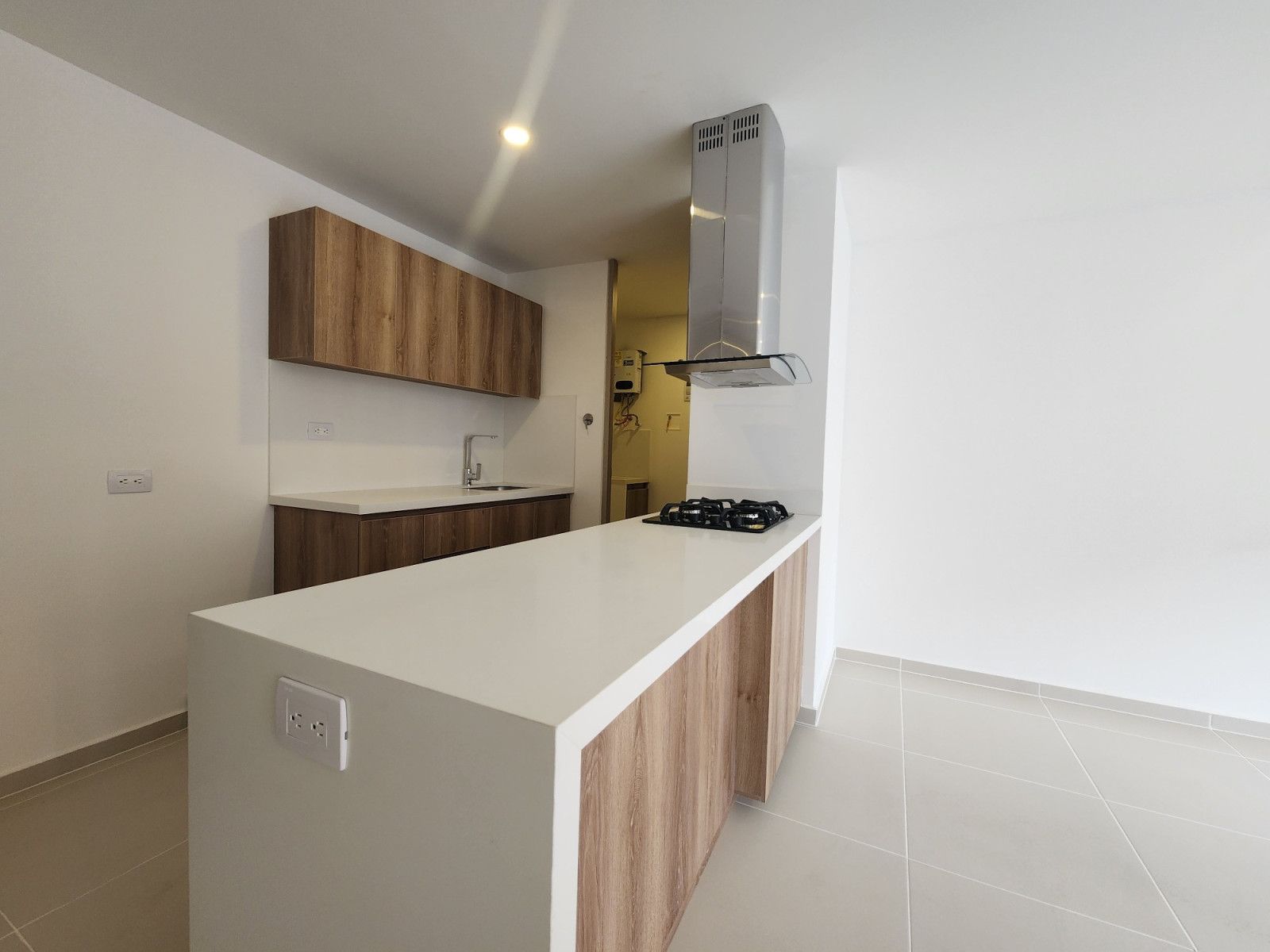 Apartamento en arriendo Antioquia Medellín Simesa 80 m2 Habitaciones 2 Baños 3 Garajes 1 Precio $4400000