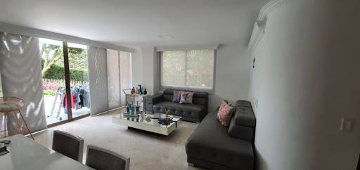 Casa en arriendo Antioquia Envigado La Mina 200 m2 Habitaciones 3 Baños 4 Garajes 4 Precio $9400000