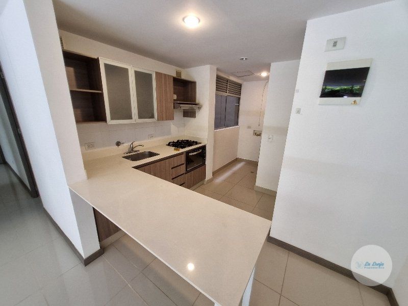 Apartamento en arriendo Antioquia Medellín La Candelaria 100 m2 Habitaciones 3 Baños 2 Garajes 1 Precio $4800000