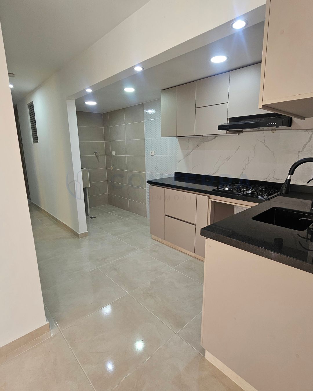Apartamento en arriendo Santander Girón San Antonio Carrizal 61 m2 Habitaciones 3 Baños 2 Garajes 1 Precio $1400000