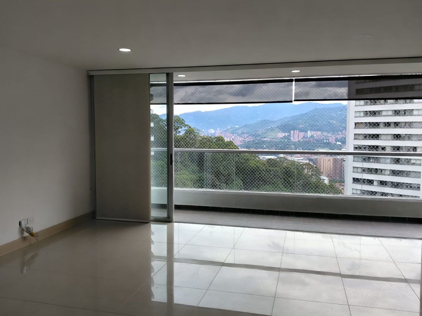 Apartamento en arriendo Antioquia Medellín Asomadera No 1 87 m2 Habitaciones 3 Baños 2 Garajes 1 Precio $4850000