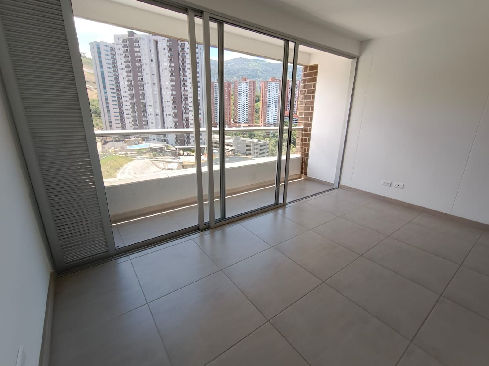 Apartamento en arriendo Antioquia Medellín Calasanz 68 m2 Habitaciones 3 Baños 2 Garajes 1 Precio $2950000