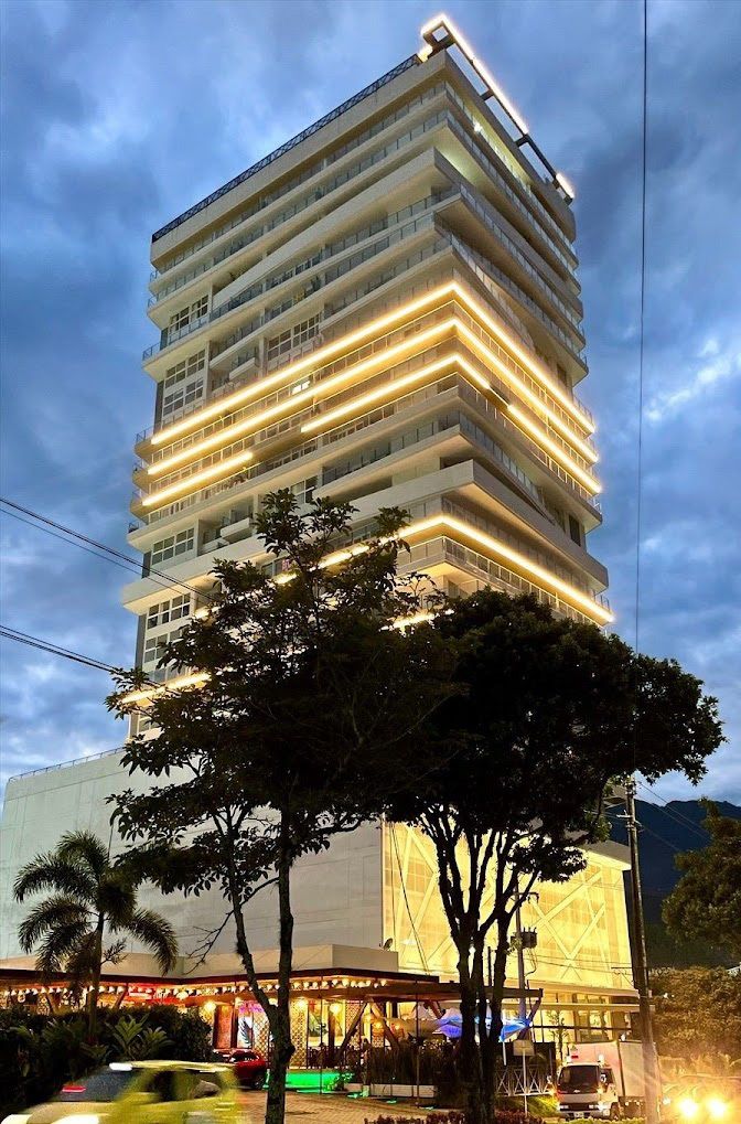 Apartamento en arriendo Tolima Ibagué Cr Tejares 160 m2 Habitaciones 3 Baños 3 Garajes 2 Precio $5800000