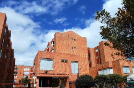 Apartamento en arriendo Cundinamarca Bogotá Mirandela 84 m2 Habitaciones 3 Baños 2 Garajes 1 Precio $2470000