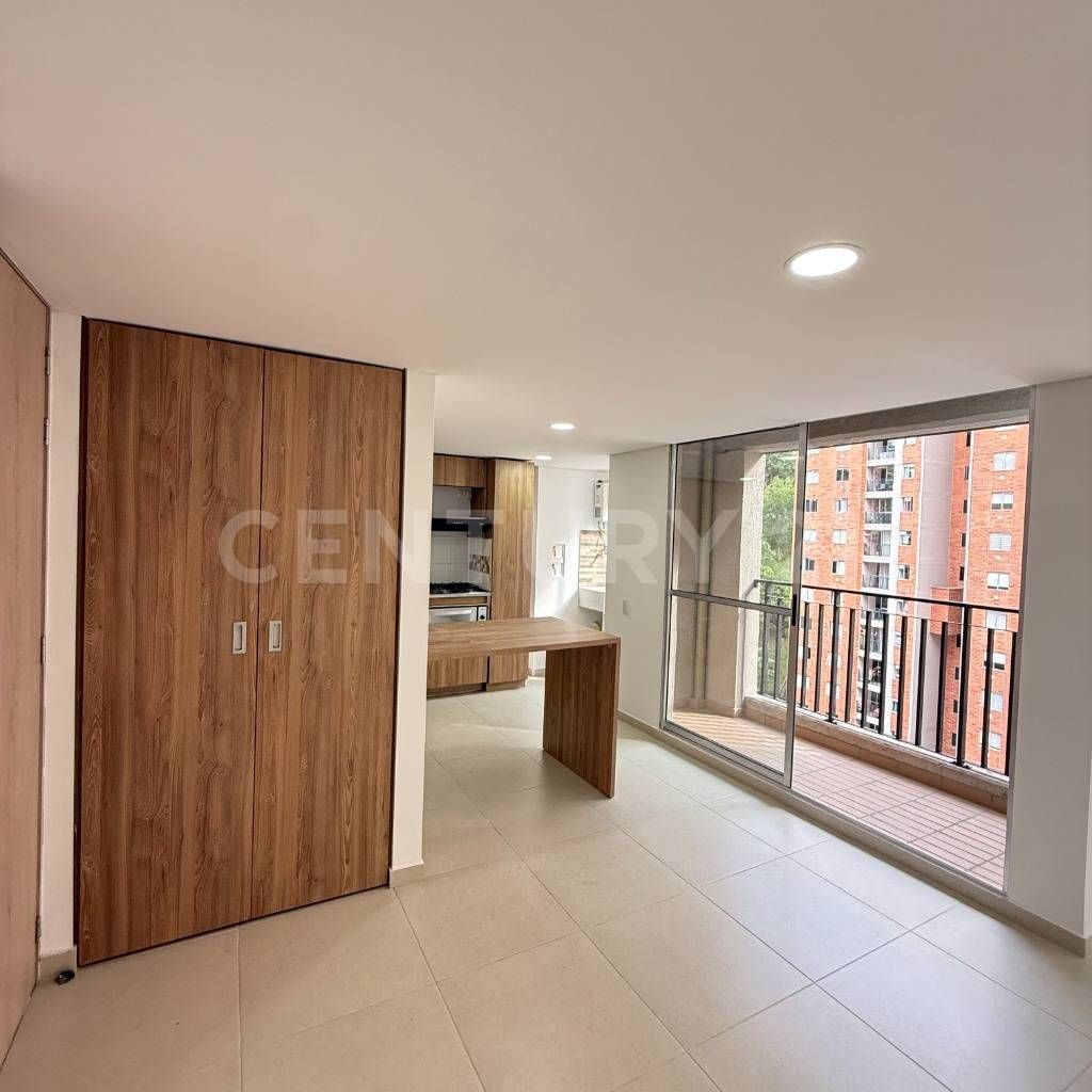 Apartamento en arriendo Antioquia Sabaneta Los Alcázares 60 m2 Habitaciones 2 Baños 2 Garajes 1 Precio $2400000