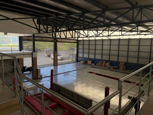 Bodega en arriendo Antioquia Copacabana Copacabana 1585 m2 Habitaciones 0 Baños 8 Garajes 16 Precio $35000000