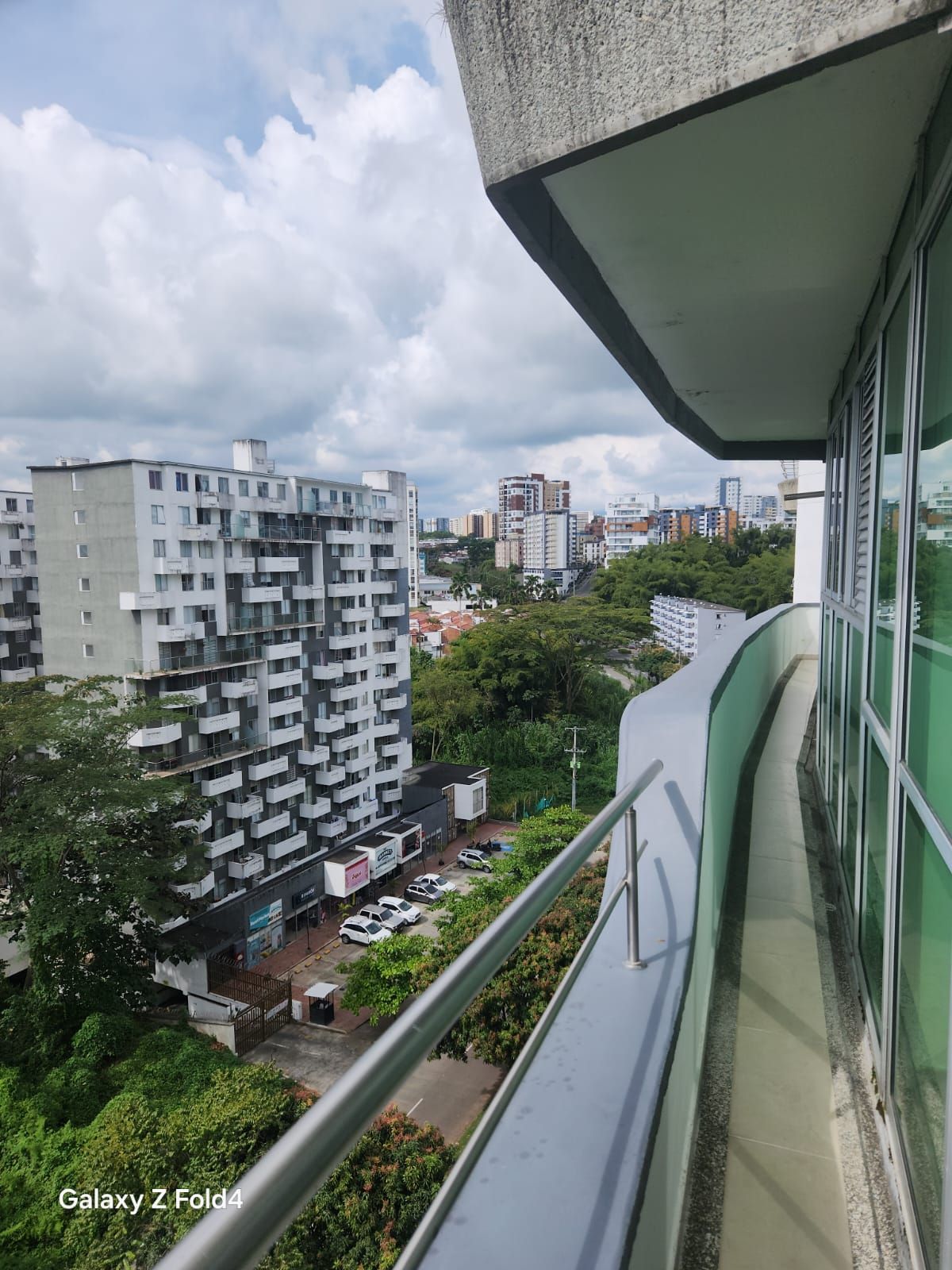 Apartamento en arriendo Antioquia Armenia La Lorena 110 m2 Habitaciones 3 Baños 3 Garajes 2 Precio $3400000