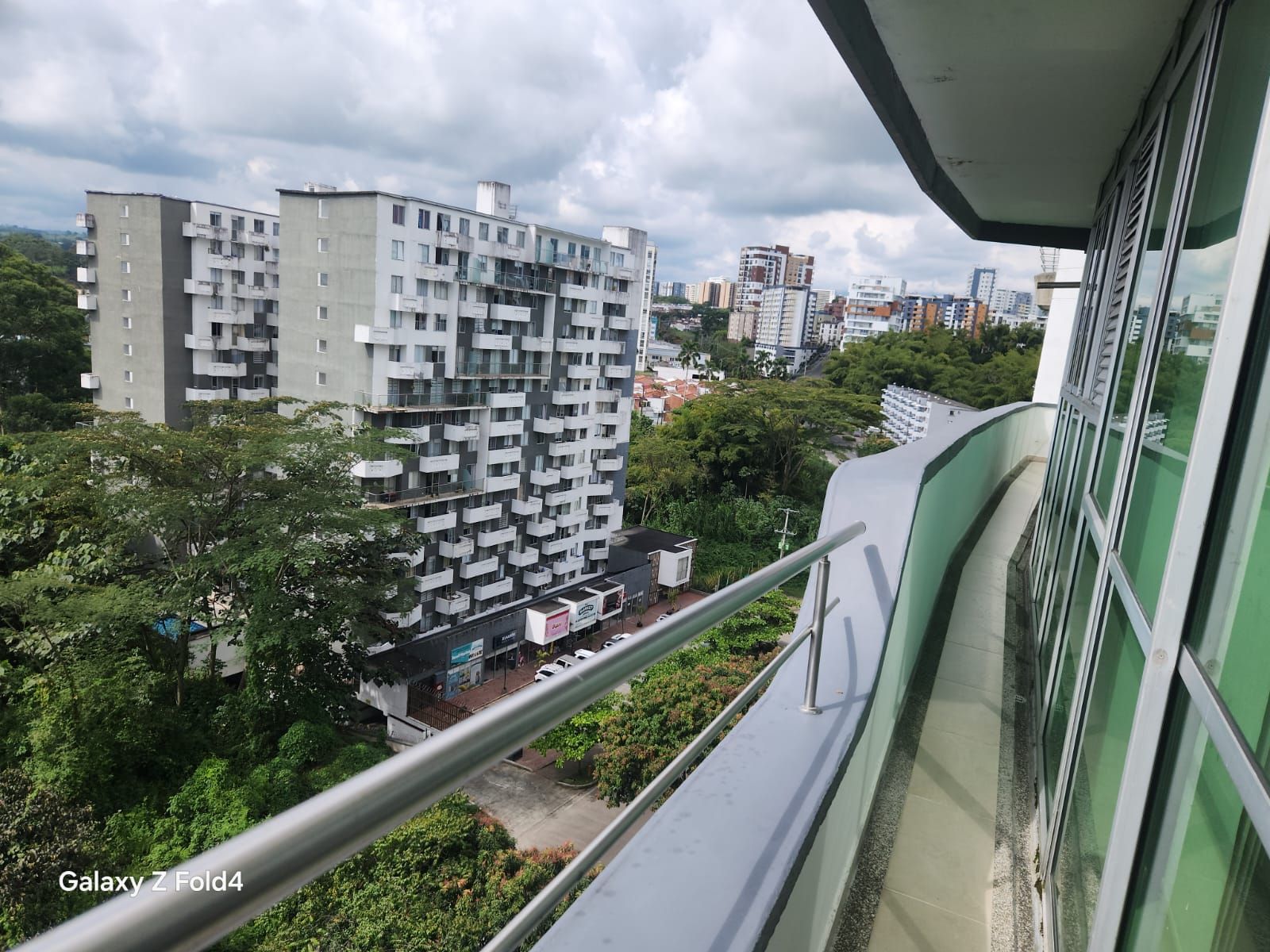 Apartamento en arriendo Quindío Armenia La Lorena 110 m2 Habitaciones 3 Baños 3 Garajes 2 Precio $3400000