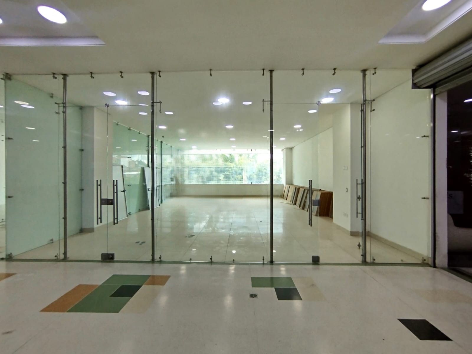 Local en arriendo Antioquia Marinilla La Industrial 90 m2 Habitaciones 0 Baños 0 Garajes 2 Precio $6000000