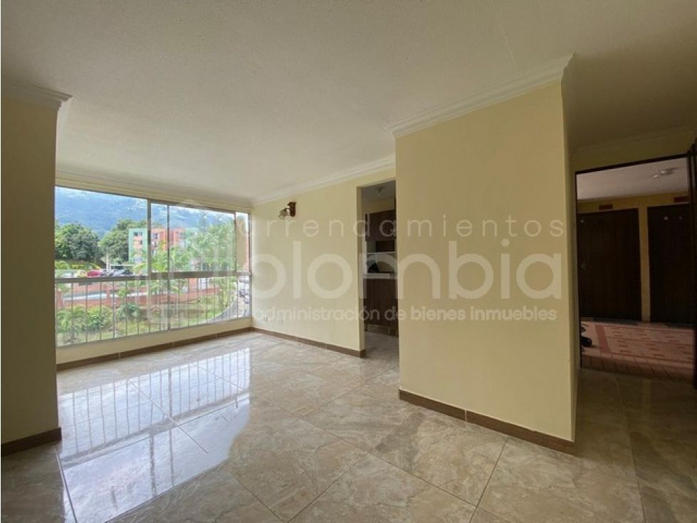 Apartamento en arriendo Antioquia Envigado Lombardia 68 m2 Habitaciones 3 Baños 2 Garajes 0 Precio $2500000
