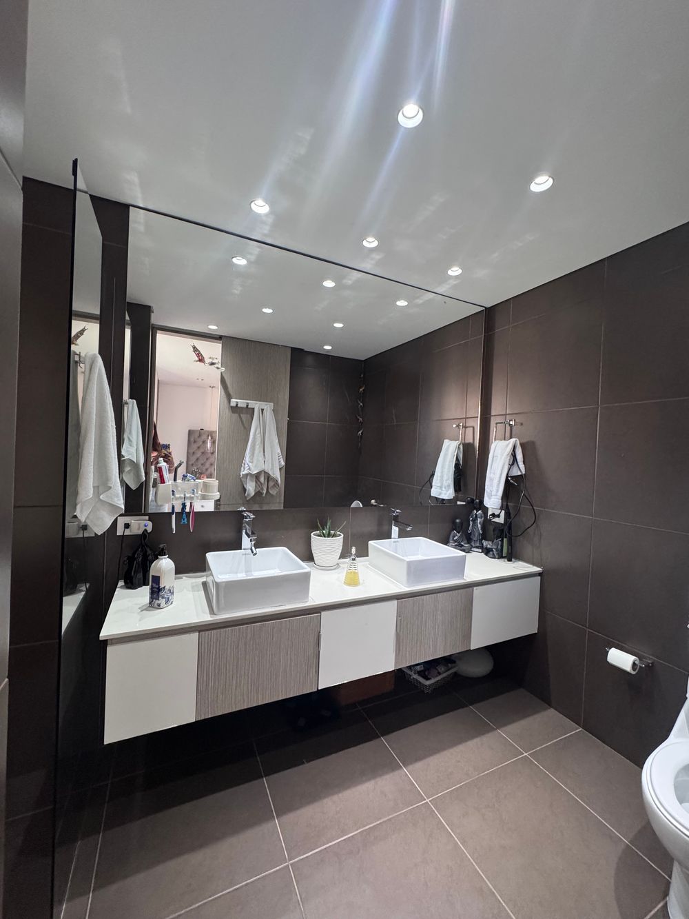 Apartamento en venta Antioquia Envigado La Inmaculada 181 m2 Habitaciones 3 Baños 5 Garajes 2 Precio $1120000000