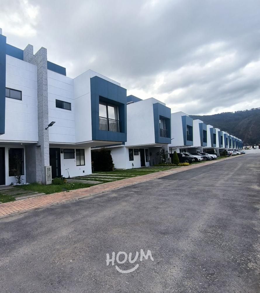 Casa en arriendo Cundinamarca Cota Cota 220 m2 Habitaciones 4 Baños 5 Garajes 3 Precio $4800000