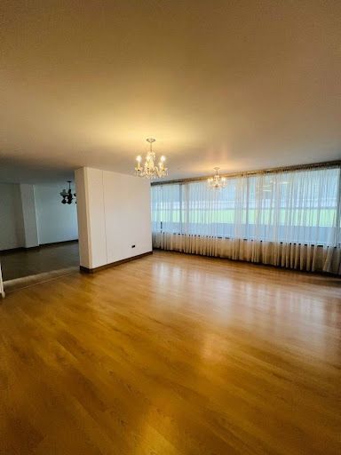 Apartamento en venta Risaralda Pereira Sector Plaza De Bolivar 210 m2 Habitaciones 4 Baños 3 Garajes 0 Precio $650000000