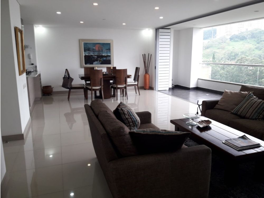 Apartamento en venta Antioquia Envigado La Inmaculada 169 m2 Habitaciones 3 Baños 4 Garajes 4 Precio $1260000000