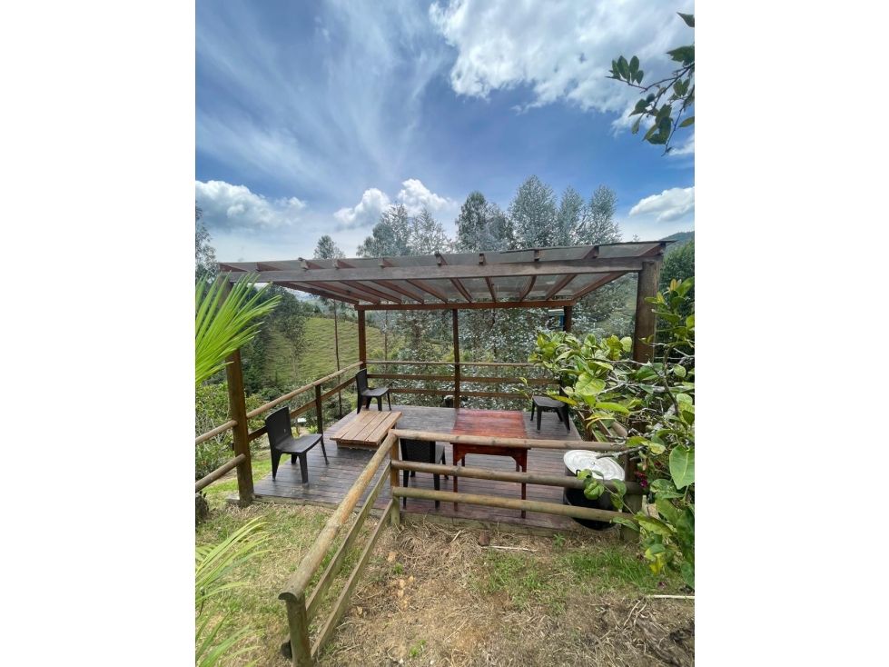 Finca en venta Antioquia El Retiro El Retiro 210 m2 Habitaciones 3 Baños 4 Garajes 3 Precio $1300000000