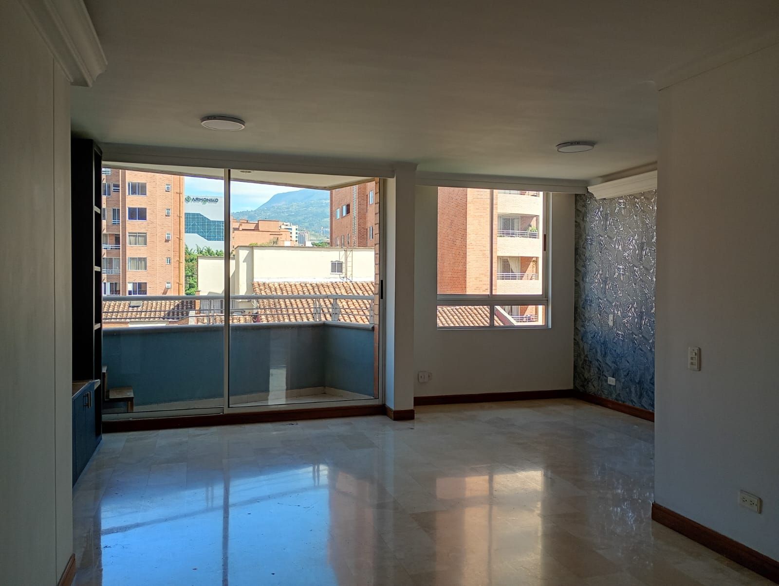 Apartamento en arriendo Antioquia Medellín Laureles 77 m2 Habitaciones 2 Baños 2 Garajes 1 Precio $3700000