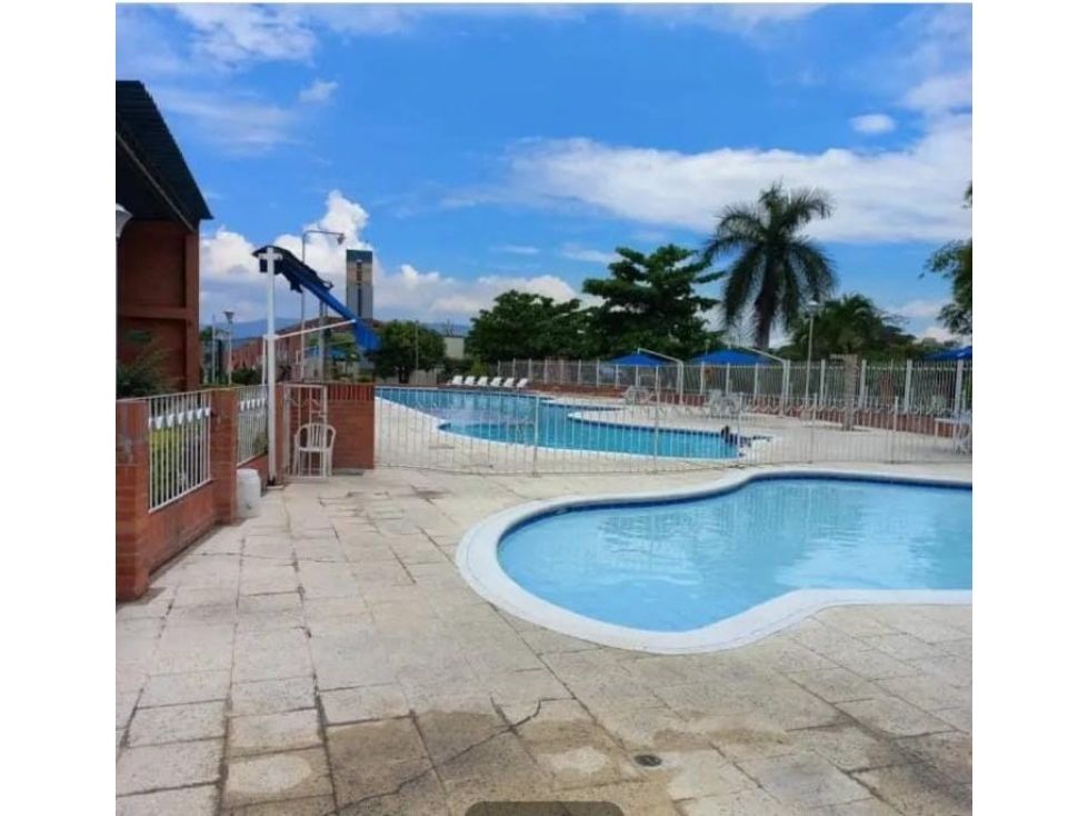 Casa en venta Santander Floridablanca Br Versalles Campestre 135 m2 Habitaciones 4 Baños 2 Garajes 1 Precio $580000000