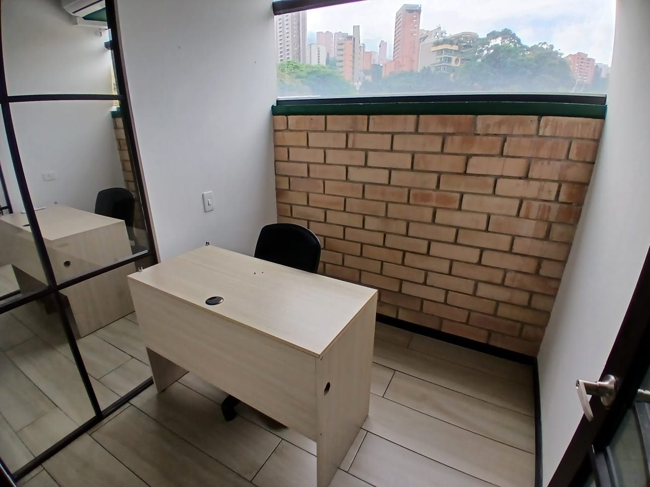 Local en arriendo Antioquia Medellín La Florida 10 m2 Habitaciones 0 Baños 0 Garajes 0 Precio $1100000