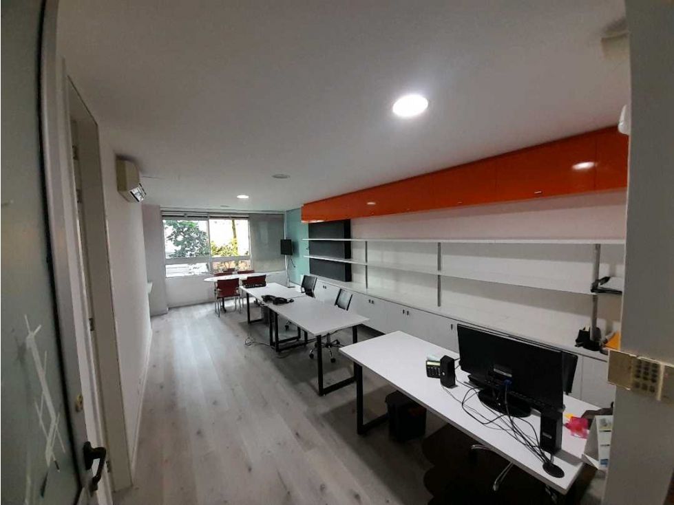 Oficina en arriendo Antioquia Medellín Castropol 32 m2 Habitaciones 0 Baños 1 Garajes 1 Precio $3500000
