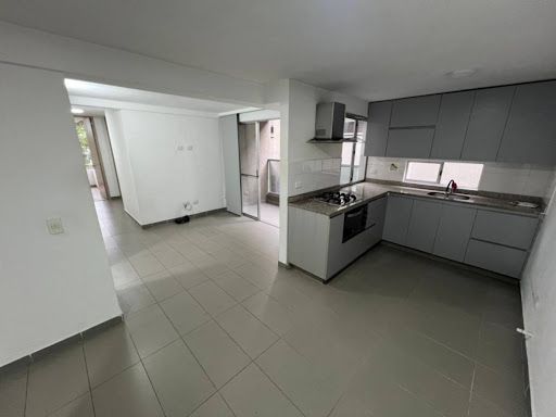 Apartamento en arriendo Antioquia Medellín El Rincon 70 m2 Habitaciones 3 Baños 2 Garajes 1 Precio $3100000