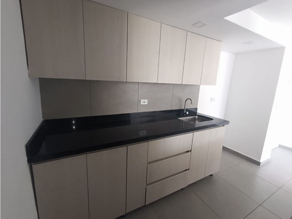 Apartaestudio en arriendo Antioquia Medellín La Mota 62 m2 Habitaciones 2 Baños 2 Garajes 1 Precio $3300000