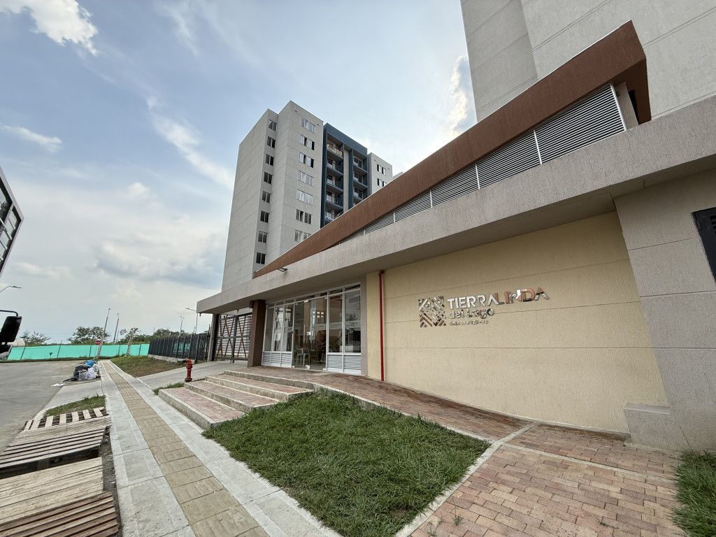Apartamento en arriendo Valle Del Cauca Cali Chapinero 70 m2 Habitaciones 2 Baños 2 Garajes 0 Precio $1370000