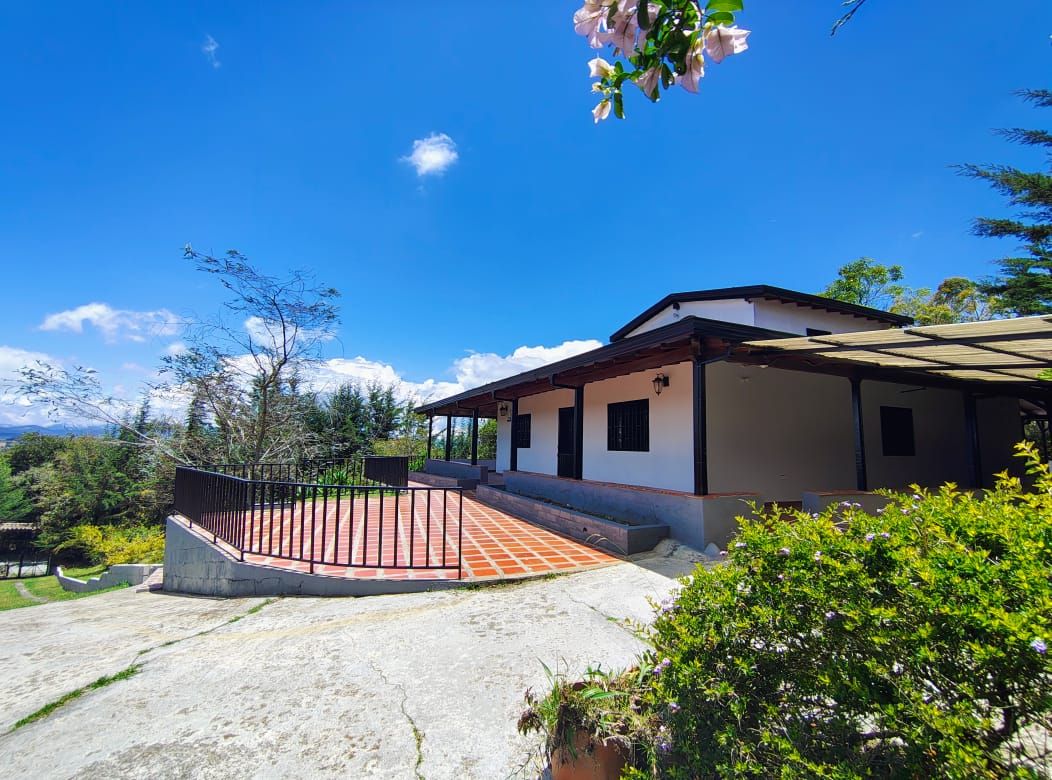 Finca en venta Antioquia Marinilla Belén 190 m2 Habitaciones 4 Baños 2 Garajes 1 Precio $700000000