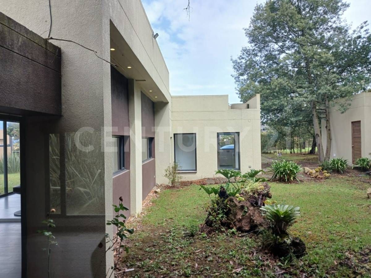 Casa en venta Cundinamarca Sopó Sopó 247 m2 Habitaciones 3 Baños 4 Garajes 2 Precio $1550000000