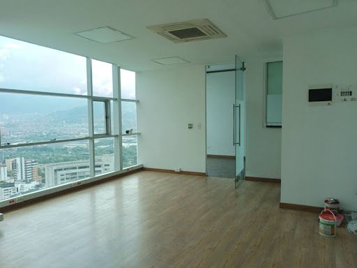 Oficina en arriendo Antioquia Medellín Los Balsos No2 50 m2 Habitaciones 0 Baños 1 Garajes 2 Precio $5500000