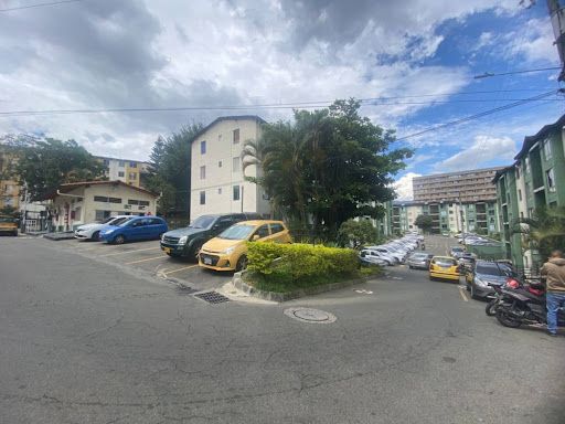 Apartamento en arriendo Antioquia Medellín Calasanz Parte Alta 70 m2 Habitaciones 3 Baños 2 Garajes 1 Precio $2200000