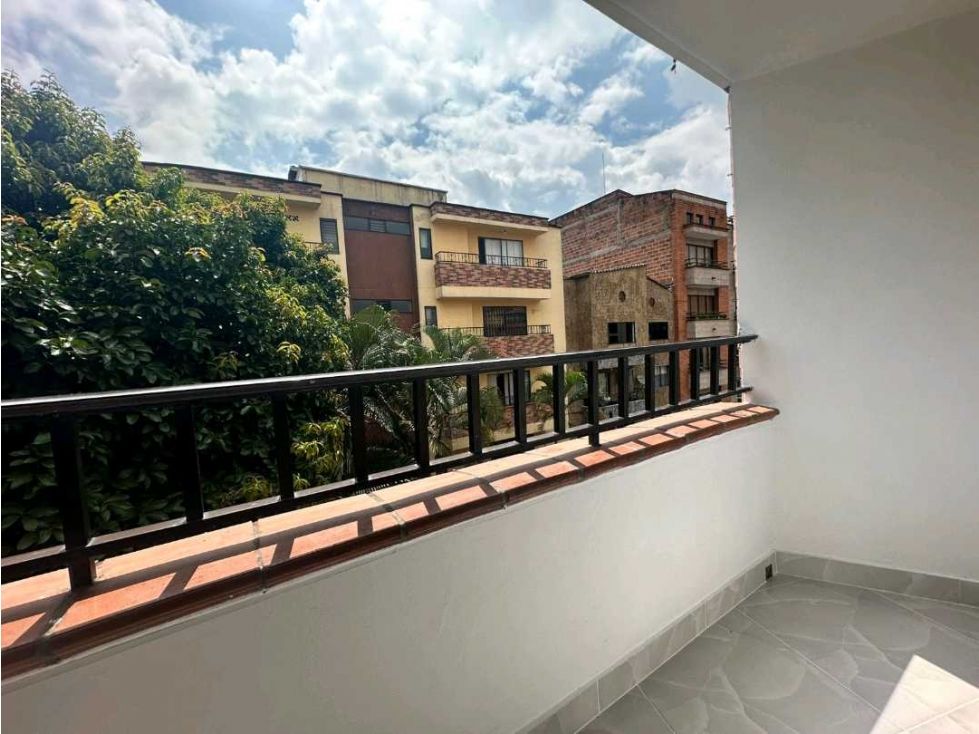 Apartamento en arriendo Antioquia Envigado Obrero 70 m2 Habitaciones 3 Baños 2 Garajes 0 Precio $2350000