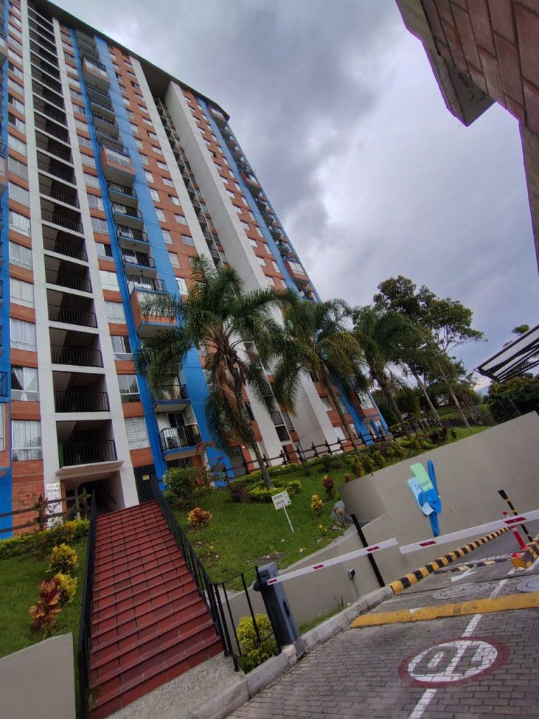 Apartamento en arriendo Antioquia Medellín Santa Rosa De Lima 54 m2 Habitaciones 2 Baños 2 Garajes 1 Precio $2500000