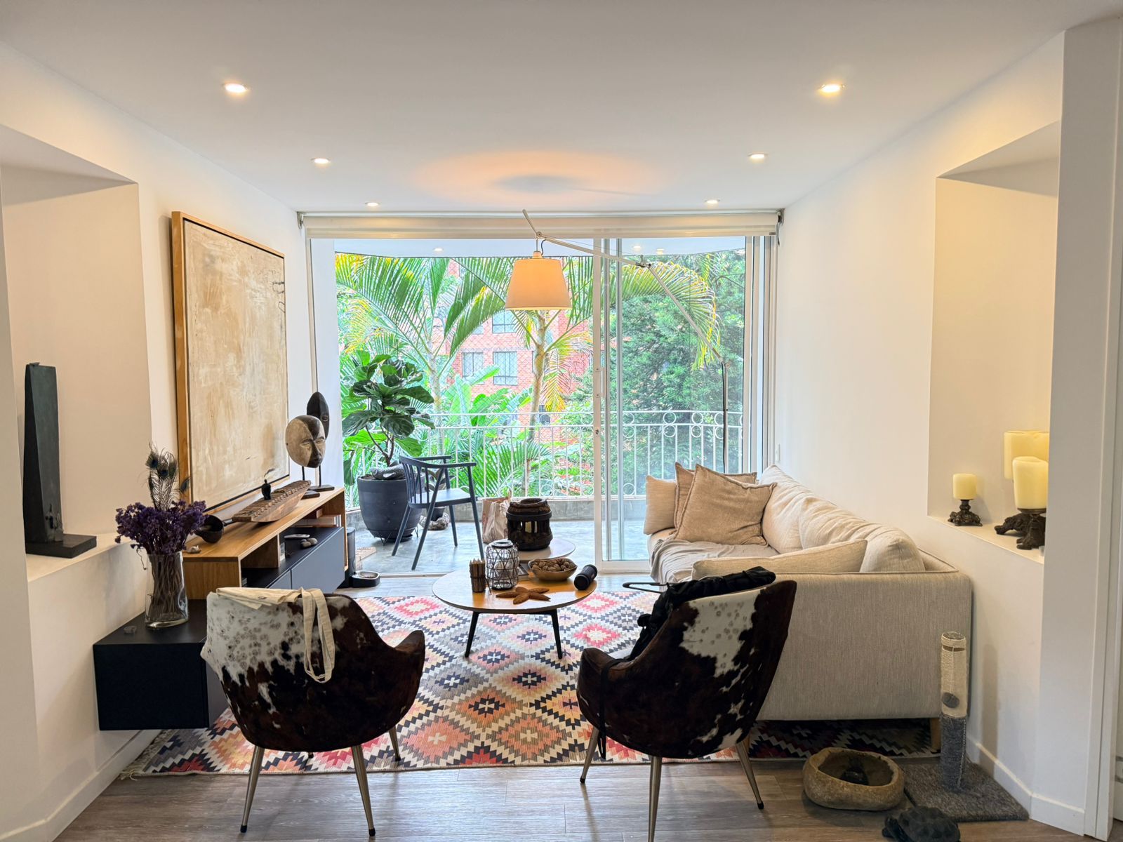 Apartamento en arriendo o venta Antioquia Medellín El Diamante No 2 95 m2 Habitaciones 2 Baños 2 Garajes 1 Precio venta $735000000 Precio arriendo $4750000
