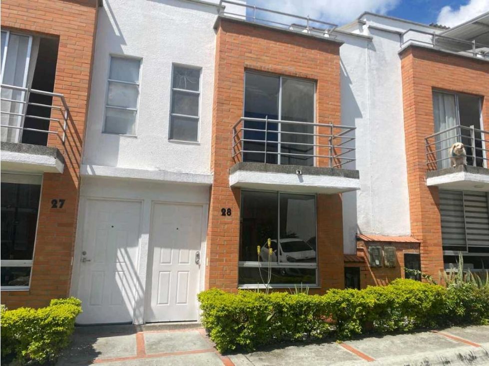 Casa en venta Risaralda Pereira Cr Olivar De Los Vientos 129 m2 Habitaciones 3 Baños 3 Garajes 1 Precio $430000000