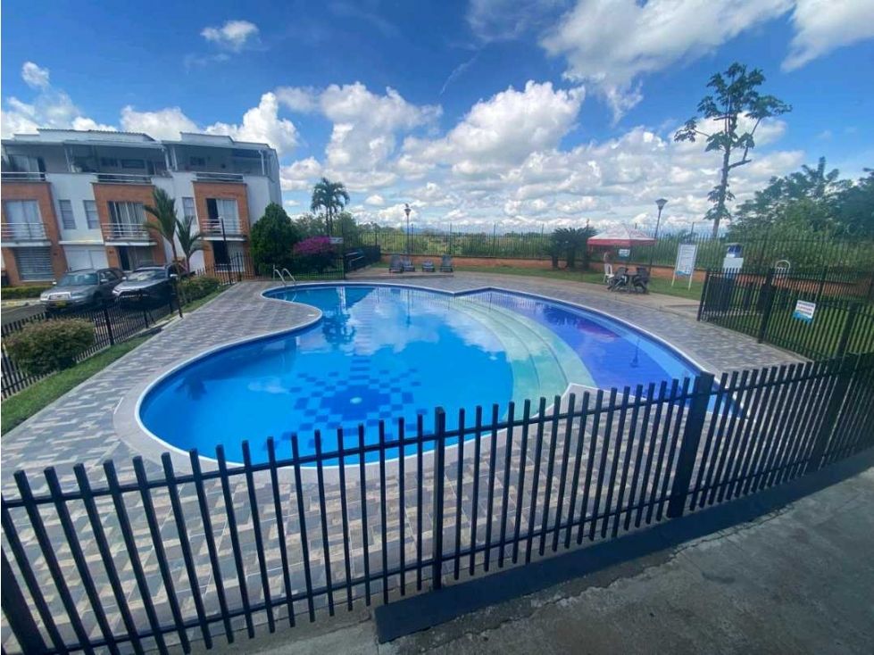 Casa en venta Risaralda Pereira Cr Olivar De Los Vientos 129 m2 Habitaciones 3 Baños 3 Garajes 1 Precio $430000000