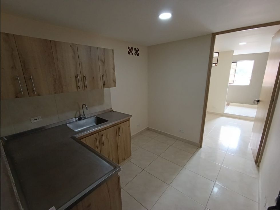 Apartaestudio en arriendo Antioquia Medellín Aures No 1 40 m2 Habitaciones 1 Baños 1 Garajes 0 Precio $750000