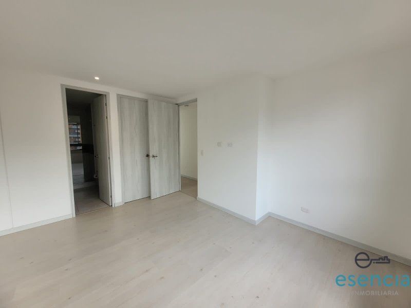 Apartamento en arriendo Antioquia Medellín El Diamante No2 121 m2 Habitaciones 3 Baños 4 Garajes 0 Precio $7500000