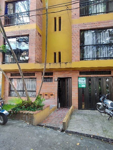 Apartaestudio en arriendo Antioquia Medellín Los Alcazares 45 m2 Habitaciones 1 Baños 1 Garajes 0 Precio $1800000