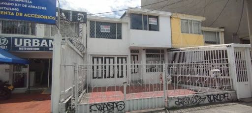 Casa en arriendo Cundinamarca Bogotá Normandía 270 m2 Habitaciones 4 Baños 4 Garajes 2 Precio $7000000